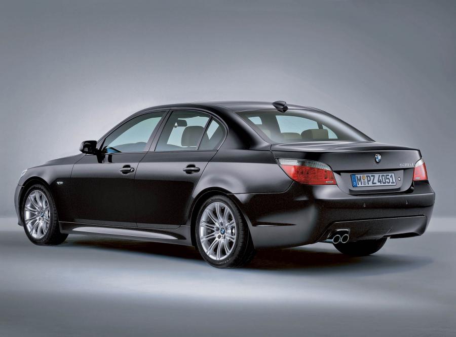  BMW 5-Series M Sport Package 2005 года  (фото 4 из 4)